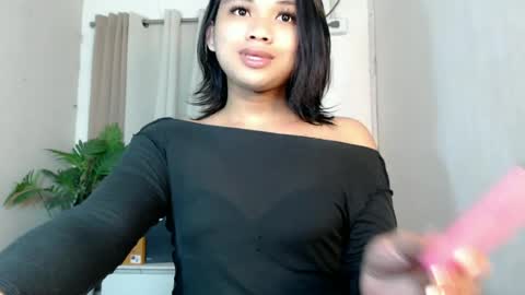Deluxe online show from May 19, 6:36 pm