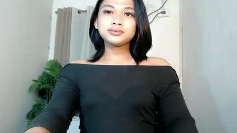 Deluxe online show from May 27, 10:07 pm