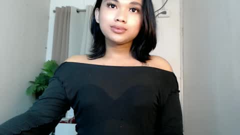 Deluxe online show from May 29, 6:06 pm