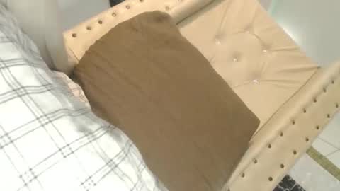 Snapshot of seductivegoddessslut chatting on October 2, 5:42 pm Ivy online show from October 2, 5:42 pm