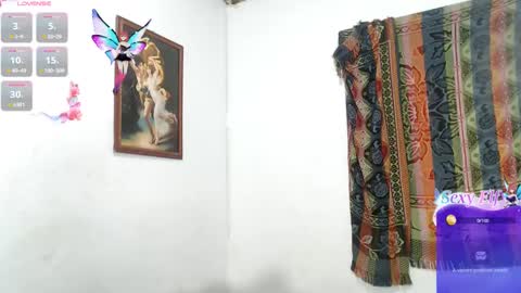 Estefany online show from January 11, 12:40 pm