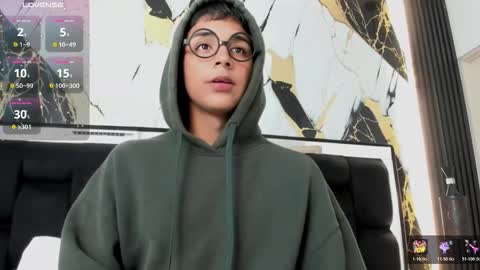 Snapshot of seductivo_jr chatting on February 28, 4:57 am seductivo online show from February 28, 4:57 am