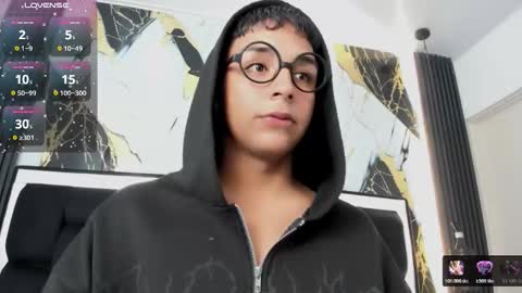 Snapshot of seductivo_jr chatting on March 1, 6:48 am seductivo online show from March 1, 6:48 am