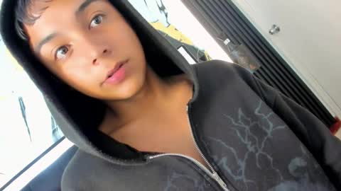 Snapshot of seductivo_jr chatting on March 27, 1:00 pm seductivo online show from March 27, 1:00 pm