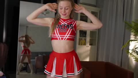 Snapshot of seeunexttime chatting on November 21, 4:11 am Jess online show from November 21, 4:11 am