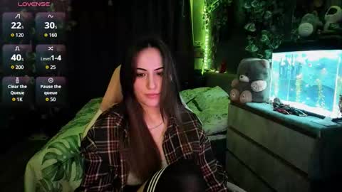 Snapshot of selby_paine chatting on November 28, 1:52 am Selby online show from November 28, 1:52 am