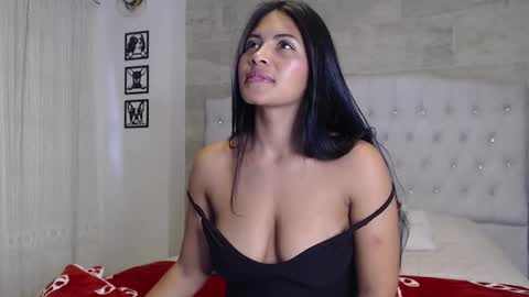 seleena__ online show from December 28, 8:36 pm