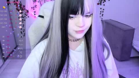 Selena  online show from November 11, 4:45 am