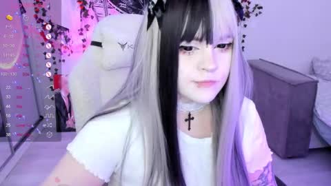 Selena  online show from November 19, 11:54 am