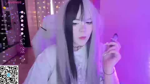 Snapshot of selena___cute chatting on March 12, 6:19 am Selena online show from March 12, 6:19 am