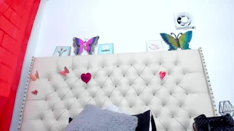 selena_beautyy online show from June 6, 6:56 pm
