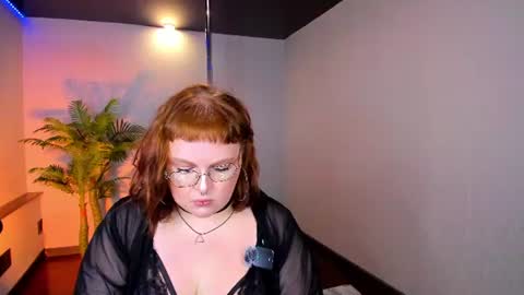 selena_bolman online show from July 22, 12:08 pm