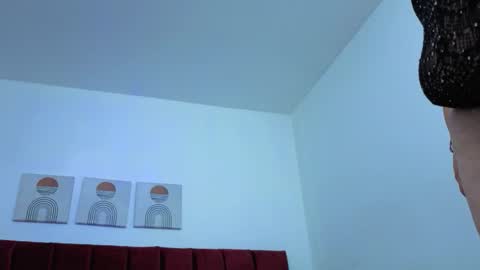 Snapshot of selena_castillo chatting on October 16, 11:22 am Selena online show from October 16, 11:22 am