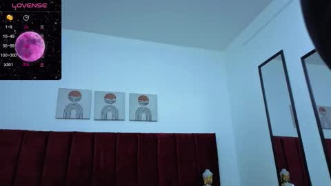 Snapshot of selena_castillo chatting on November 7, 12:05 pm Selena online show from November 7, 12:05 pm