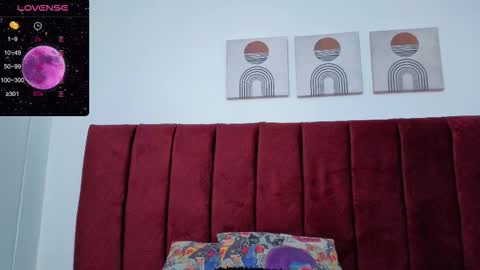 Snapshot of selena_castillo chatting on November 9, 11:52 am Selena online show from November 9, 11:52 am