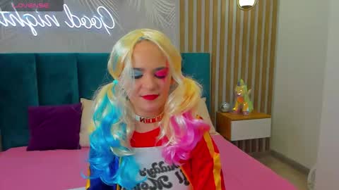 Snapshot of selena_cutiee chatting on October 10, 1:37 am Selena online show from October 10, 1:37 am