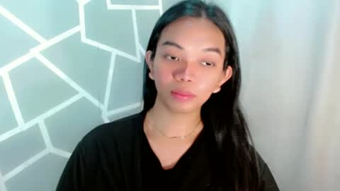 Snapshot of selena_fuckdoll chatting on June 17, 2:25 am Selena online show from June 17, 2:25 am