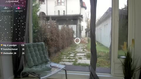 Selena online show from December 2, 10:18 am