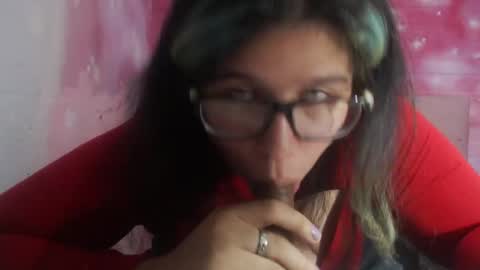 Selena Priscilla Blair Montenegro online show from February 5, 7:18 am