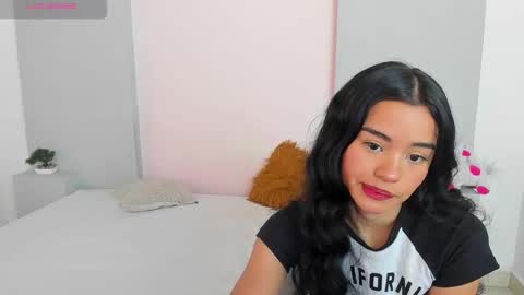 selenafox7 online show from December 29, 1:45 am