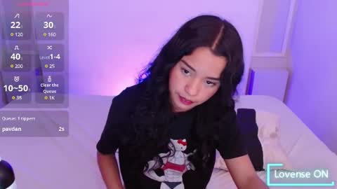 selenafox7 online show from February 4, 8:06 pm