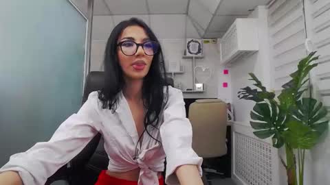 selenajoy_ online show from November 25, 7:41 am