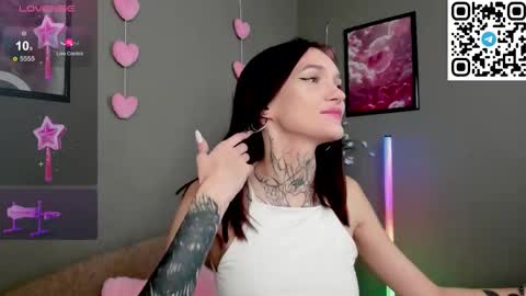 Selena online show from October 18, 2:03 am