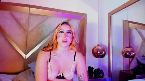 Selena Noir online show from June 8, 1:28 am