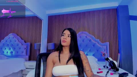 selenastonne online show from September 17, 8:54 pm