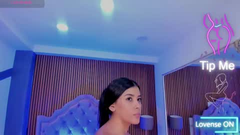 selenastonne online show from October 5, 8:07 pm