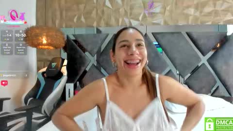 selene__lopez_ online show from September 13, 8:30 pm