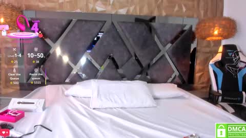 Snapshot of selene__lopez_ chatting on September 28, 7:41 pm selene__lopez_ online show from September 28, 7:41 pm