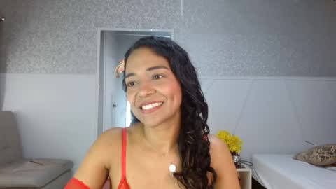 Selene online show from April 6, 2:29 pm