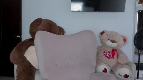 Alejandra  online show from July 8, 1:59 pm