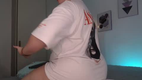 Snapshot of selene_rouse_ chatting on July 8, 12:59 am selene_rouse_ online show from July 8, 12:59 am