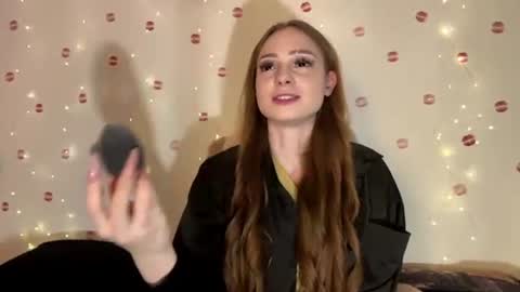 Snapshot of selenegupta chatting on July 3, 4:46 pm Kylie online show from July 3, 4:46 pm