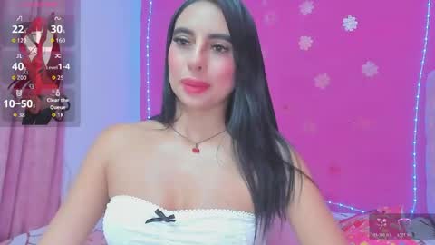 Snapshot of selenevosse_ chatting on June 6, 4:17 am Selenevosse online show from June 6, 4:17 am