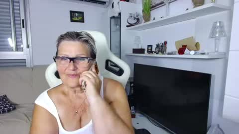 Selenna online show from July 2, 5:19 pm