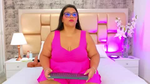 Snapshot of selennacooper chatting on November 27, 11:34 am Selenna Cooper online show from November 27, 11:34 am