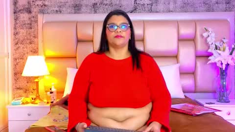 Snapshot of selennacooper chatting on February 12, 11:49 am Selenna Cooper online show from February 12, 11:49 am