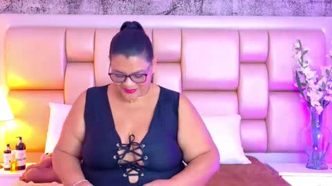 Snapshot of selennacooper chatting on February 24, 11:52 am Selenna Cooper online show from February 24, 11:52 am