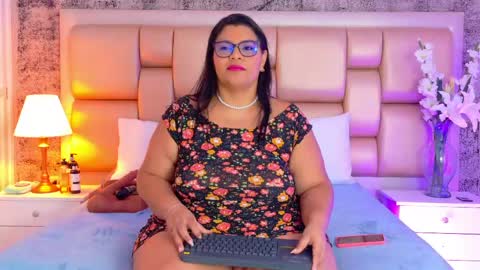 Snapshot of selennacooper chatting on March 21, 11:48 am Selenna Cooper online show from March 21, 11:48 am