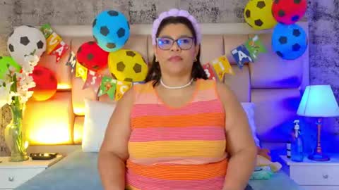Selenna Cooper online show from June 20, 11:57 am
