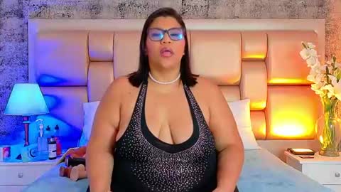 Selenna Cooper online show from July 7, 12:09 pm