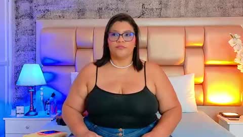 Selenna Cooper online show from July 8, 12:09 pm