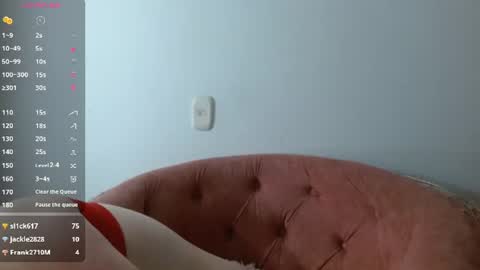 Selenne online show from June 20, 5:32 am