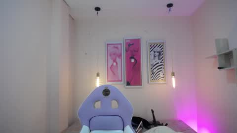 Mayte online show from January 22, 1:11 pm
