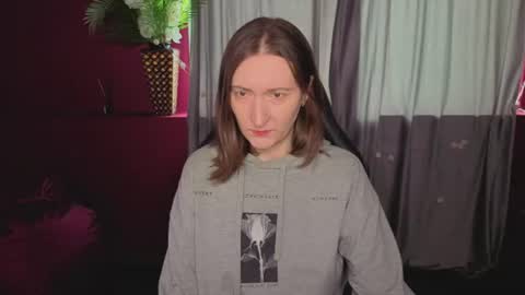 selestiasonata online show from June 17, 2:47 am