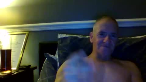 Snapshot of selfsucker28772 chatting on November 30, 11:31 pm selfsucker28772 online show from November 30, 11:31 pm