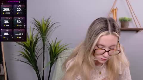 Selina Mae online show from October 26, 3:12 am